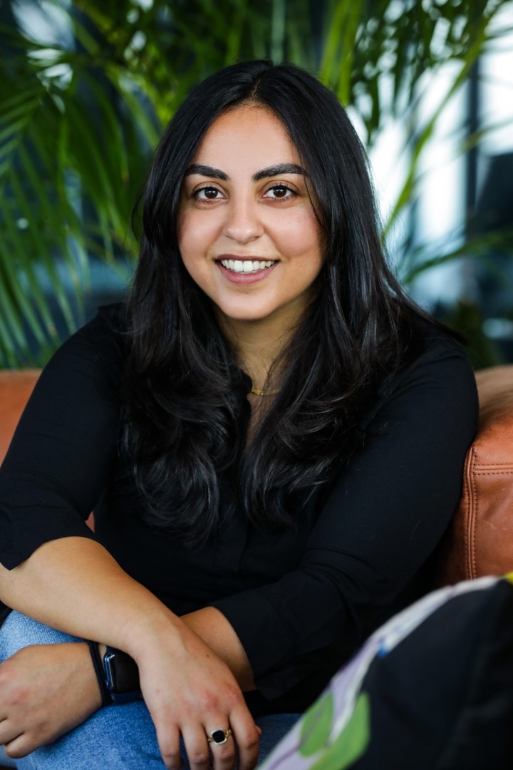 Dr. Niloufar Sarvian
